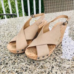 💕SOLD💕 Lucky Brand wedge Sandals 8